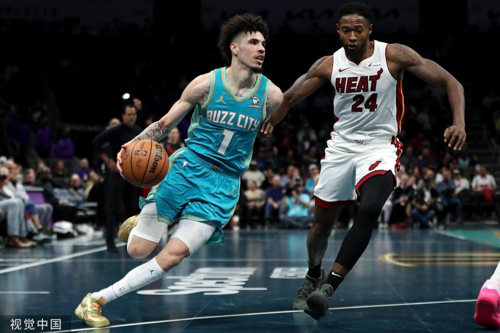 激烈冲撞 激烈冲撞