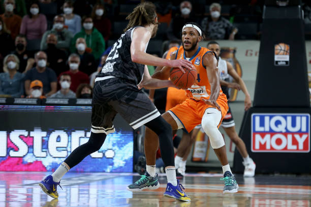 既展现了超 既展现了超