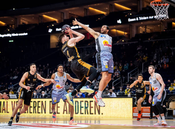 中直接参与 中直接参与